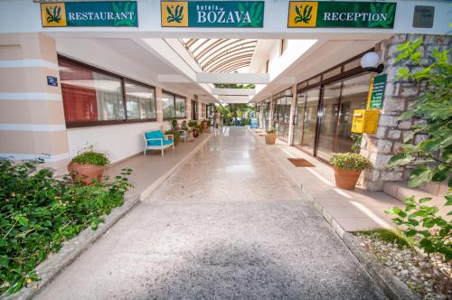 Hotel Lavanda - main image