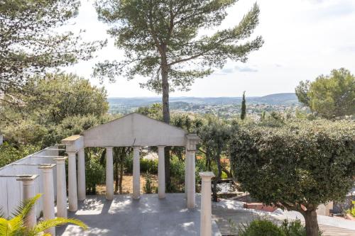 Grande villa, piscine et magnifique vue