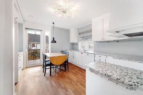 Ballstad Delicate Ocean Front House - Rorbu style Ballstad Delicate Ocean Front House - Rorbu style