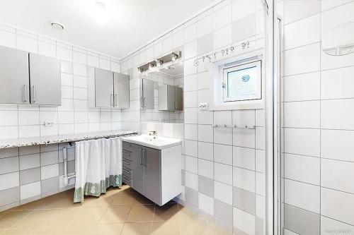 Ballstad Delicate Ocean Front House - Rorbu style Ballstad Delicate Ocean Front House - Rorbu style