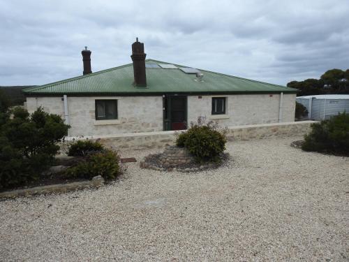 Managers Lodge - Dhilba Guuranda-Innes National Park in Marion Bay