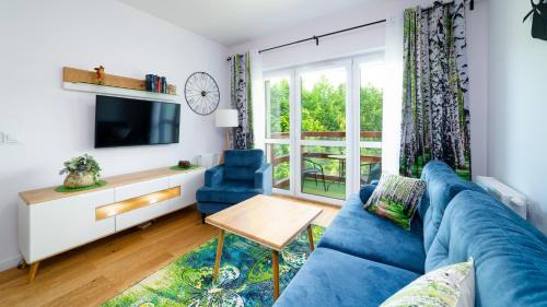 Apartment with Mountain View