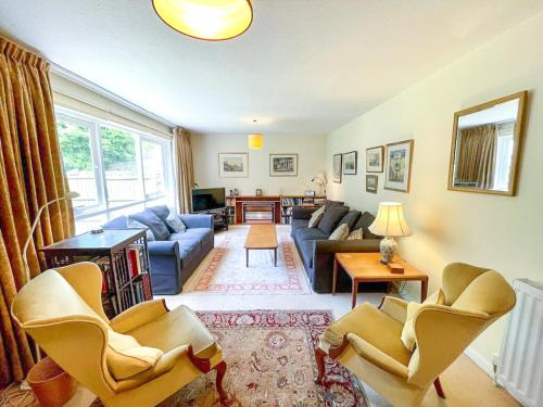 Suburban Bliss in Desirable Trinity, Free Parking gîte à louer Granton