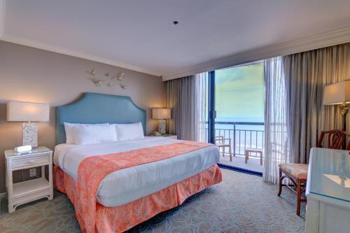 Gorgeous San Luis Condo Amazing Pool Amenities Ocean Views From 2 Balconies in Galveston, USA