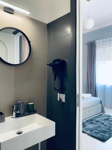 Double Room with Private Bathroom image 3