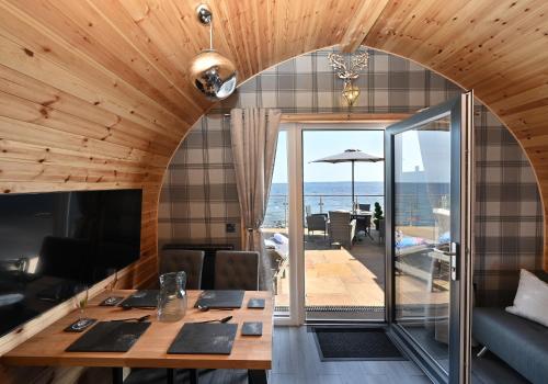 Pod 1, Sinclair bay lodges, Highland