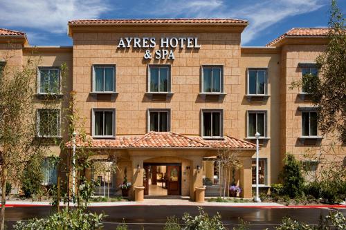 Entrance, Ayres Hotel & Spa Mission Viejo – Lake Forest in Mission Viejo (CA)