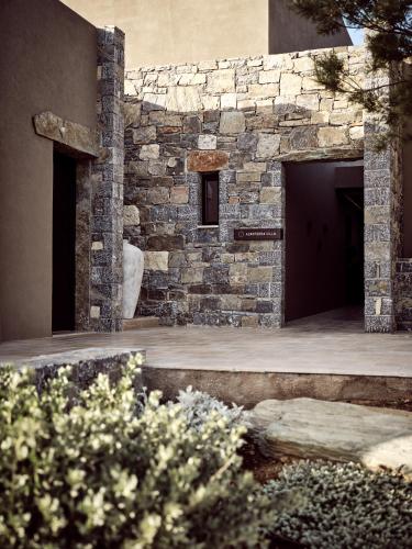 Acro Suites - A Wellbeing Resort