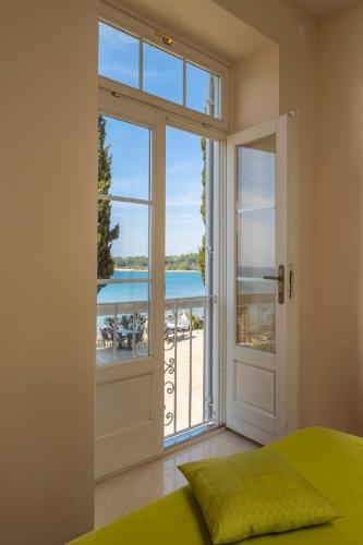 One-Bedroom Apartment with French Balcony and Sea View