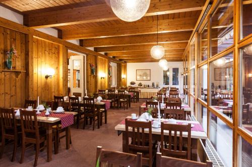Schlossrestaurant Neuschwanstein - image 6