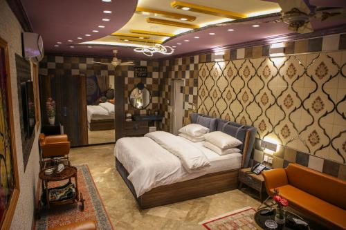 Rahat Luxury Guest House