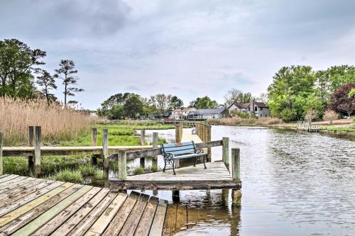 Coastal Escape w/ Water Access & Sunroom, Ocean View (foto 3)