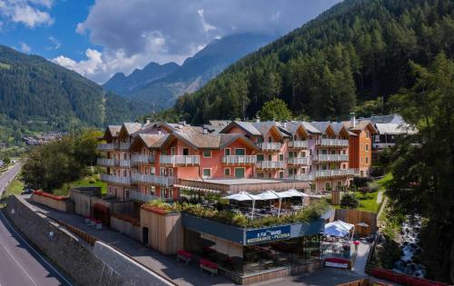 Residence Adamello Resort - Accommodation - Ponte di Legno