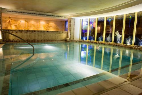 Los Angeles Hotel & Spa Los Angeles Hotel & Spa