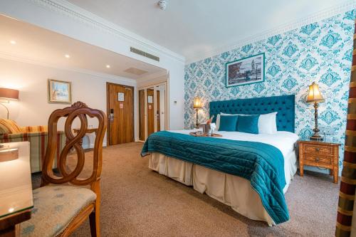 Ashburn Hotel - image 2