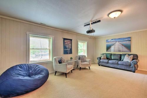 Waterfront Lake of the Ozarks Estate with Dock! - image 37