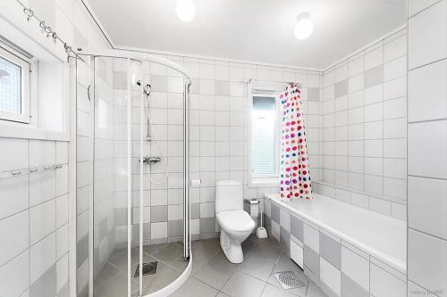 Ballstad Delicate Ocean Front House - Rorbu style Ballstad Delicate Ocean Front House - Rorbu style