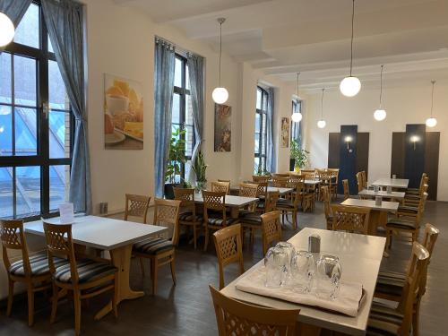 ห้องอาหาร, โอเปร่า โฮเต็ล เคิลน์ (Opera Hotel Koln) in โคโลญจน์