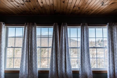 The Loft at the Barn in Bolivar, USA