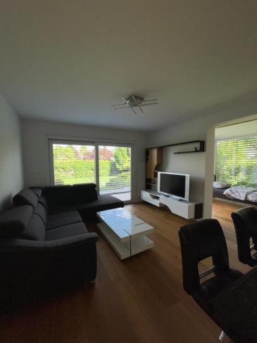 Shared lounge/TV area, Schone Gartenwohnung mit Carport und Terrasse! in Puntigam