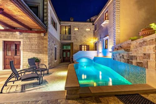 Villa Laurus Brač – khách sạn tại Sumartin