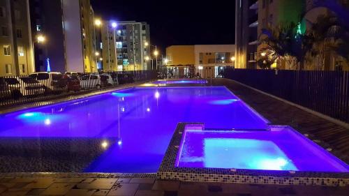 수영장, Full furnished apartment in Pereira in 산 호아킨