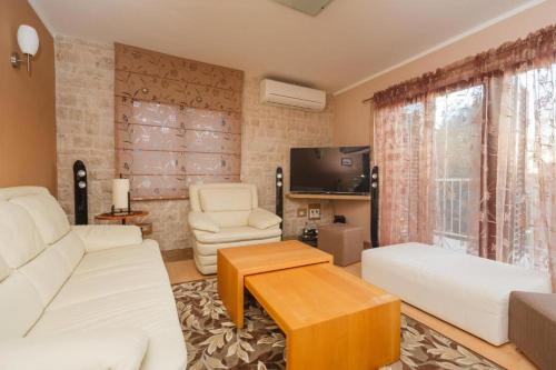 Two-Bedroom Apartment image 7