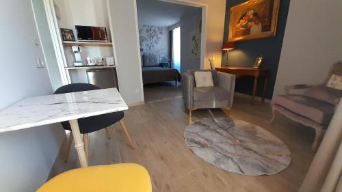 B&B Manoir de la Fabrègues - image 6