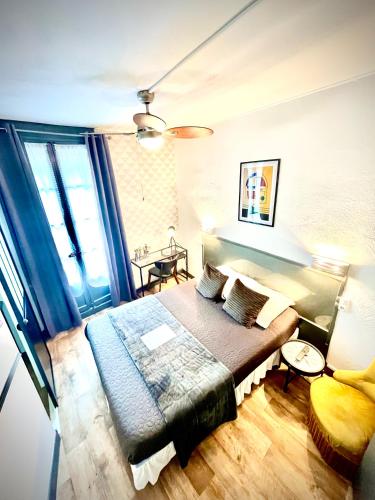 room detail thumbnail 0