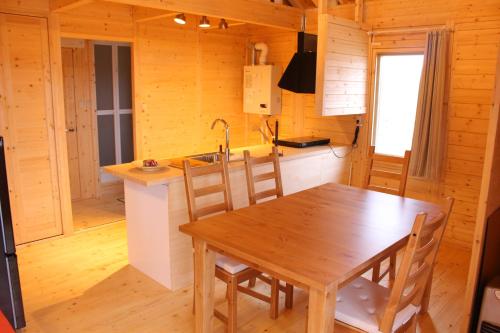 廚房, 富蘭伊努普里小屋 (Cottage Furanui Nupuri) in 學田車站