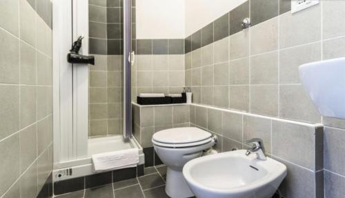 Take It Easy Roma Guest House - image 12