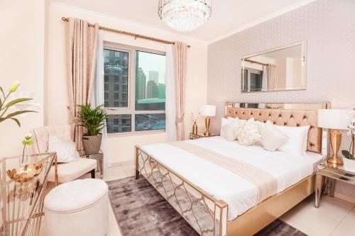 Elite Royal Apartment - Full Burj Khalifa & Fountain View - Signature - 2 bedrooms & 1 open bedroom without partition, Дубай (фото 7)