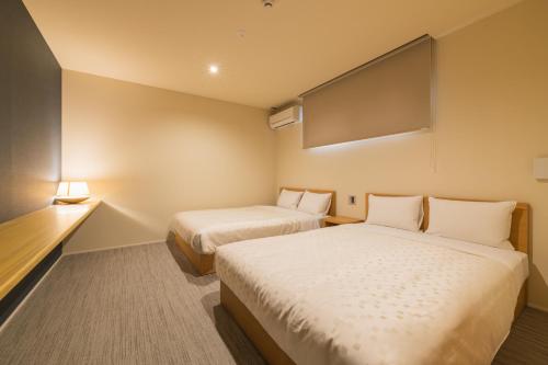 Studio Apartment image 5