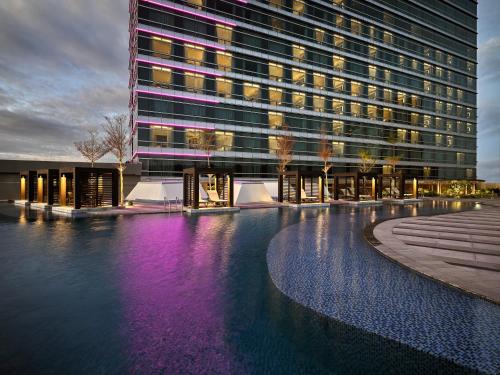 Swimming pool, Swissôtel Clark Philippines in Mabalacat