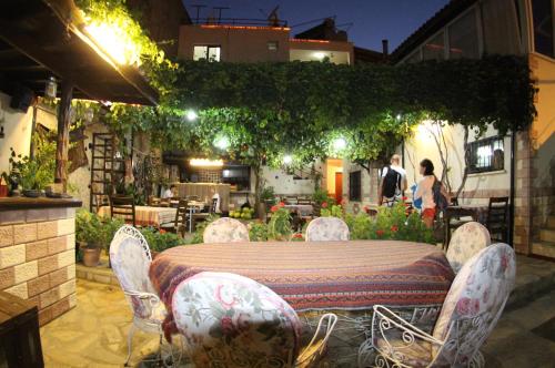 Garden, Tuncay Pension in Selcuk