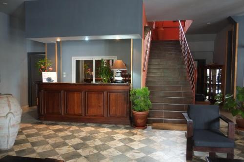 Лоби, Hotel Joffre in Таомасина