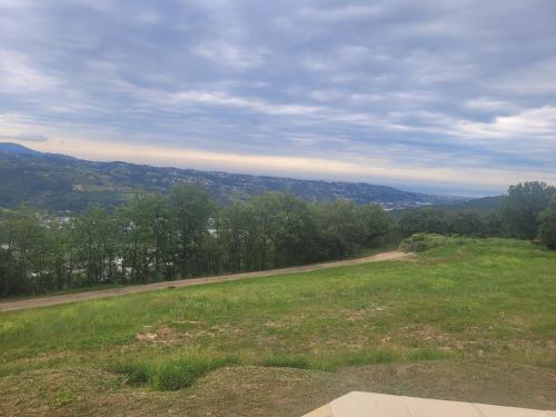 VILLA CALIFORNIENNE SAINT JEANNET gîte à louer Gattières