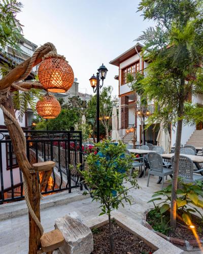 ทัศนียภาพภายนอกโรงแรม, วู ทาวน์ สวีทส์ (WOO Town Suites) in อันตัลยา