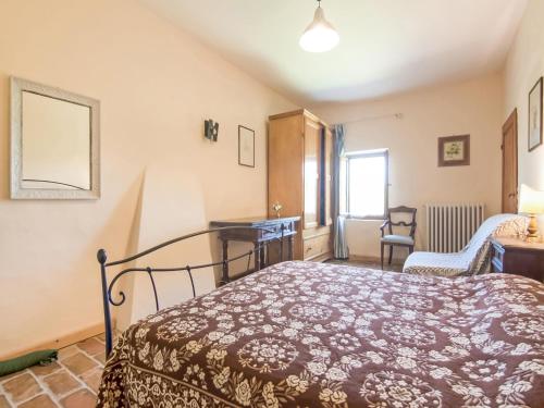 Traditional holiday home in Urbino with terrace in San Lorenzo In Campo