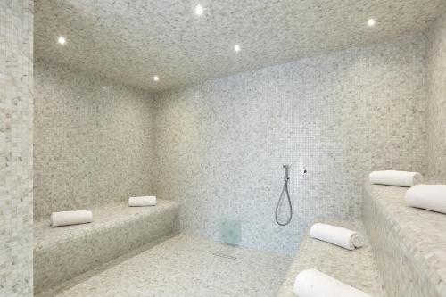 Hôtel Regina Louvre - image 12