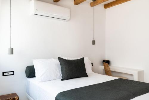 Ryous Mykonos – Mykonos Town, UT