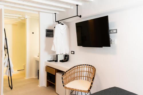 Ryous Mykonos – Mykonos Town, UT