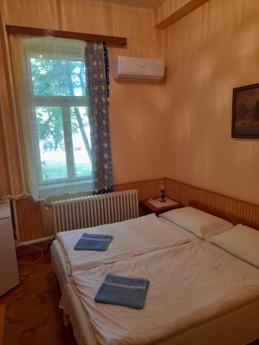 Bendegúz Villa – Balatonfoldvar, AZ