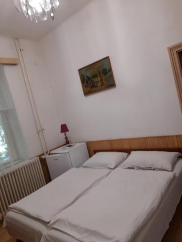 Bendegúz Villa – Balatonfoldvar, AZ