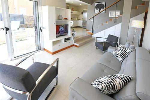 Two-Bedroom Villa image 10
