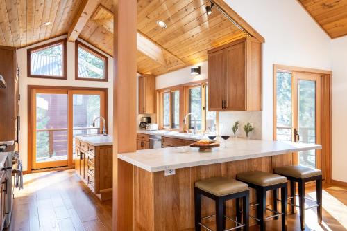 Creekside at Northstar home thumb 4