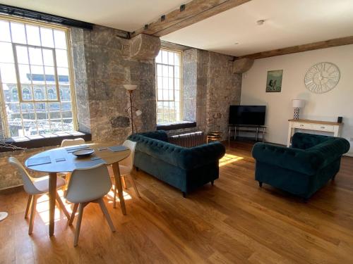 Royal William Yard Apartments - main image