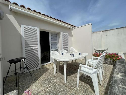 Appartement Saint-Martin-de-Ré, 1 pièce, 4 personnes - FR-1-246C-23 - Location saisonnière - Saint-Martin-de-Ré