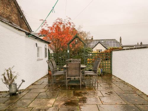 Raphael's Cottage - image 2