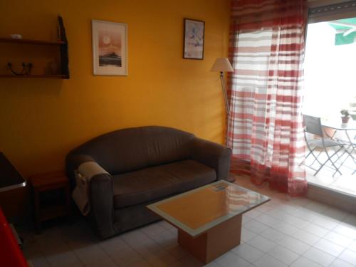 One-Bedroom Apartment room in Vittoria Immobilier 12 -REGLEMENT SUR PLACE - chèques vacances acceptés